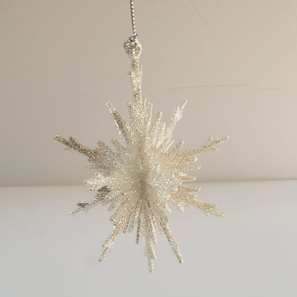 White Silver Starburst Christmas Tree Ornaments Set of 2 - Picture 6 of 7